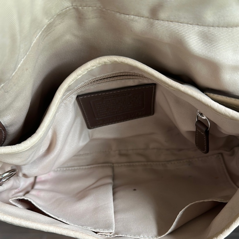 Coach Soho Cream Leather Shoulder Bag - Picture 4 of 5